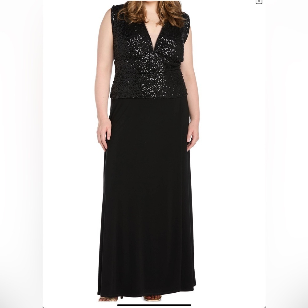 R & M Richard’s Long Formal Evening Dress